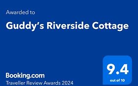 Guddy'S Riverside Cottage
